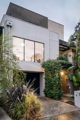 https://images.listonce.com.au/custom/160x/listings/41-roberts-street-brunswick-east-vic-3057/064/01285064_img_01.jpg?V4GBItA2VM0