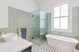 https://images.listonce.com.au/custom/160x/listings/41-seaview-avenue-barwon-heads-vic-3227/530/01991530_img_18.jpg?pwz7L9kXVX4