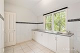 https://images.listonce.com.au/custom/160x/listings/41-sedgwick-street-marysville-vic-3779/080/01742080_img_09.jpg?EJ_n3eFOMXo
