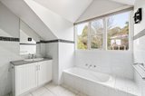 https://images.listonce.com.au/custom/160x/listings/41-sedgwick-street-marysville-vic-3779/080/01742080_img_14.jpg?_vEcLFFQWuo