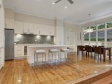 https://images.listonce.com.au/custom/160x/listings/41-stanhope-grove-camberwell-vic-3124/932/00828932_img_06.jpg?hHt1XZRgP94