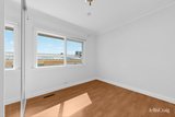 https://images.listonce.com.au/custom/160x/listings/41-streldon-avenue-strathmore-vic-3041/301/01782301_img_10.jpg?xsmlirEjjQA