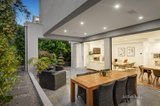 https://images.listonce.com.au/custom/160x/listings/41-sunhill-road-glen-iris-vic-3146/050/01136050_img_12.jpg?jS1pXB80INM