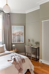 https://images.listonce.com.au/custom/160x/listings/4100-110-curzon-street-north-melbourne-vic-3051/379/01691379_img_09.jpg?QbKLYUzbbyY
