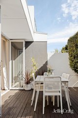 https://images.listonce.com.au/custom/160x/listings/4105-grange-road-fairfield-vic-3078/417/01988417_img_04.jpg?Q26OJKNevyI