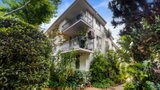 https://images.listonce.com.au/custom/160x/listings/411-rockley-road-south-yarra-vic-3141/521/01737521_img_01.jpg?O_qXDX-vj-Y