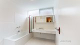 https://images.listonce.com.au/custom/160x/listings/411-rockley-road-south-yarra-vic-3141/521/01737521_img_07.jpg?foJGK8BZ5JA