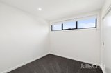 https://images.listonce.com.au/custom/160x/listings/411-shelley-street-heidelberg-heights-vic-3081/419/01894419_img_08.jpg?Kfq4PbSO-WY