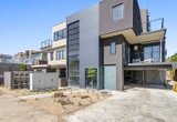 https://images.listonce.com.au/custom/160x/listings/411-tulip-crescent-boronia-vic-3155/313/01923313_img_03.jpg?metUpL6ooKg