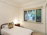 https://images.listonce.com.au/custom/160x/listings/411-yarra-street-south-geelong-vic-3220/135/01699135_img_09.jpg?VUYL4Fyp7Uw