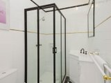 https://images.listonce.com.au/custom/160x/listings/411-yarra-street-south-geelong-vic-3220/135/01699135_img_11.jpg?c33GqIg94AE