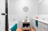 https://images.listonce.com.au/custom/160x/listings/4110-st-helena-road-briar-hill-vic-3088/002/01253002_img_07.jpg?I7g4Tj-ydys
