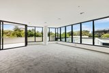 https://images.listonce.com.au/custom/160x/listings/411250-st-kilda-road-southbank-vic-3006/161/01772161_img_05.jpg?xoDKjssbUHM
