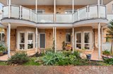 https://images.listonce.com.au/custom/160x/listings/4113-15-hewish-road-croydon-vic-3136/290/01936290_img_10.jpg?GmhN6nO-XlE