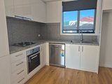 https://images.listonce.com.au/custom/160x/listings/412-bosquet-street-maidstone-vic-3012/189/01873189_img_08.jpg?jifVCwl2YPg