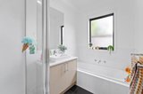 https://images.listonce.com.au/custom/160x/listings/412-braeside-avenue-ringwood-east-vic-3135/392/01923392_img_01.jpg?TnUikc3uDoE