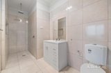 https://images.listonce.com.au/custom/160x/listings/412-eureka-street-eureka-vic-3350/174/01782174_img_02.jpg?uLlXHRjxRxY
