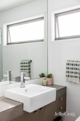https://images.listonce.com.au/custom/160x/listings/412-glasshouse-street-richmond-vic-3121/306/01755306_img_14.jpg?cthQJHrqCfA