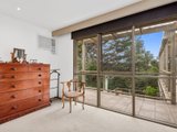 https://images.listonce.com.au/custom/160x/listings/412-hitchcock-avenue-barwon-heads-vic-3227/053/01087053_img_07.jpg?kabV63R3PWw