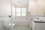 https://images.listonce.com.au/custom/160x/listings/412-joffre-street-croydon-vic-3136/009/01704009_img_08.jpg?quH5TQYNEvc