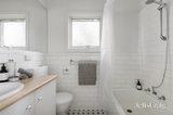 https://images.listonce.com.au/custom/160x/listings/4120-tramway-parade-beaumaris-vic-3193/218/01954218_img_09.jpg?3D3veQ6cnww