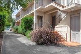 https://images.listonce.com.au/custom/160x/listings/414-oak-street-hawthorn-vic-3122/243/01003243_img_07.jpg?gVQD1O9P_hk