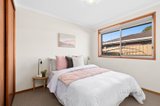 https://images.listonce.com.au/custom/160x/listings/415-bostock-avenue-manifold-heights-vic-3218/441/01733441_img_08.jpg?FNBrLU7IdxE