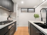 https://images.listonce.com.au/custom/160x/listings/415-glendale-avenue-templestowe-vic-3106/076/01717076_img_06.jpg?Hh6iUG-9-Vk
