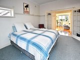 https://images.listonce.com.au/custom/160x/listings/416-tiuna-grove-elwood-vic-3184/272/01794272_img_05.jpg?B2HzwiXrlYg