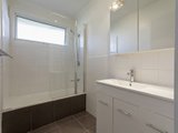 https://images.listonce.com.au/custom/160x/listings/4169-francis-street-yarraville-vic-3013/760/01202760_img_07.jpg?kjncEzt6ZDE