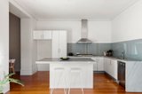 https://images.listonce.com.au/custom/160x/listings/417-bay-street-port-melbourne-vic-3207/100/01682100_img_06.jpg?QytCK5pLA74