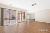 https://images.listonce.com.au/custom/160x/listings/417-gordon-court-ringwood-vic-3134/385/01988385_img_03.jpg?Fb5XzkXh6cM
