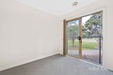 https://images.listonce.com.au/custom/160x/listings/417-gordon-court-ringwood-vic-3134/385/01988385_img_05.jpg?ZMN8WuFMddc