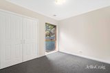 https://images.listonce.com.au/custom/160x/listings/417-gordon-court-ringwood-vic-3134/385/01988385_img_07.jpg?f3hd4y2-eos
