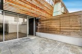 https://images.listonce.com.au/custom/160x/listings/4181-bay-street-port-melbourne-vic-3207/803/01815803_img_04.jpg?idfxBsf57YM