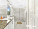 https://images.listonce.com.au/custom/160x/listings/4185-lincoln-road-croydon-vic-3136/933/01525933_img_09.jpg?6jPQKI7fr9Y