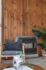 https://images.listonce.com.au/custom/160x/listings/41a-chesterville-drive-bentleigh-east-vic-3165/585/01269585_img_09.jpg?GeZ4074z2sg