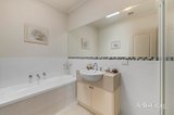 https://images.listonce.com.au/custom/160x/listings/42-4-flora-grove-forest-hill-vic-3131/604/01982604_img_10.jpg?MYdxmyspsAc