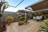 https://images.listonce.com.au/custom/160x/listings/42-4-flora-grove-forest-hill-vic-3131/604/01982604_img_11.jpg?Nc2N8yqGj10