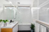 https://images.listonce.com.au/custom/160x/listings/42-aberdeen-road-prahran-vic-3181/867/01133867_img_06.jpg?4lc_0NbzMJM