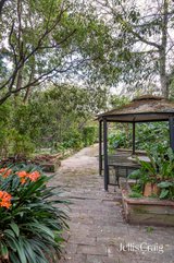 https://images.listonce.com.au/custom/160x/listings/42-alma-street-lower-plenty-vic-3093/354/01815354_img_18.jpg?LKCMyPwz6eg