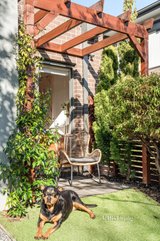 https://images.listonce.com.au/custom/160x/listings/42-amron-street-chelsea-heights-vic-3196/120/01732120_img_06.jpg?7Qibu6lzUoQ