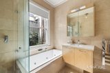 https://images.listonce.com.au/custom/160x/listings/42-arthur-street-south-yarra-vic-3141/011/01823011_img_10.jpg?mu8KrgDDV0U