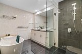 https://images.listonce.com.au/custom/160x/listings/42-canova-drive-glen-waverley-vic-3150/319/01639319_img_07.jpg?eKDt_r5voGs