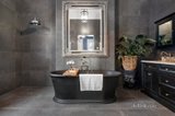https://images.listonce.com.au/custom/160x/listings/42-canterbury-road-camberwell-vic-3124/948/01681948_img_08.jpg?abLwaKCahxg