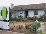 https://images.listonce.com.au/custom/160x/listings/42-carlton-street-braybrook-vic-3019/310/01613310_img_02.jpg?OwqM6am3xbs