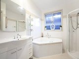 https://images.listonce.com.au/custom/160x/listings/42-cherry-avenue-altona-north-vic-3025/246/01202246_img_04.jpg?HbC5l0Jh28M