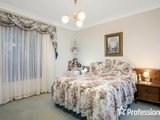 https://images.listonce.com.au/custom/160x/listings/42-clearwater-drive-lilydale-vic-3140/498/01526498_img_08.jpg?mz1ZacI__04