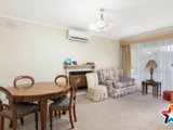 https://images.listonce.com.au/custom/160x/listings/42-eastfield-road-ringwood-east-vic-3135/323/01526323_img_02.jpg?WAD680ETb_w