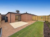 https://images.listonce.com.au/custom/160x/listings/42-eucalypt-street-armstrong-creek-vic-3217/555/01916555_img_06.jpg?BIGtM81auQU